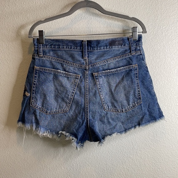 Abercrombie & Fitch embroidered high waist shorts - Picture 2 of 6